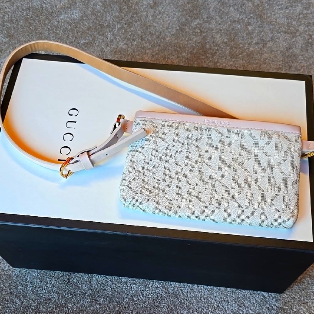 Michael Kors Belt Bag Like New